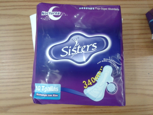 Het verpakkende Maandverband vult Waterdichte Absorberende Stoffen Menstruele Stootkussens op