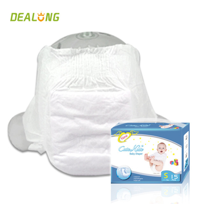De Backsheetbaby trekt Broek uit