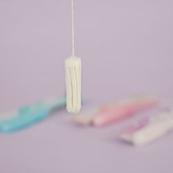 Privé Etiket Sanitaire Beschikbare Organische Katoenen Tampons voor Vrouwen